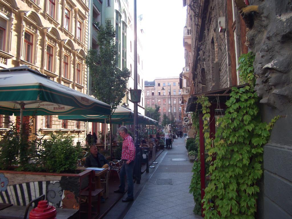 Ciao Budapest Hostel Екстер'єр фото